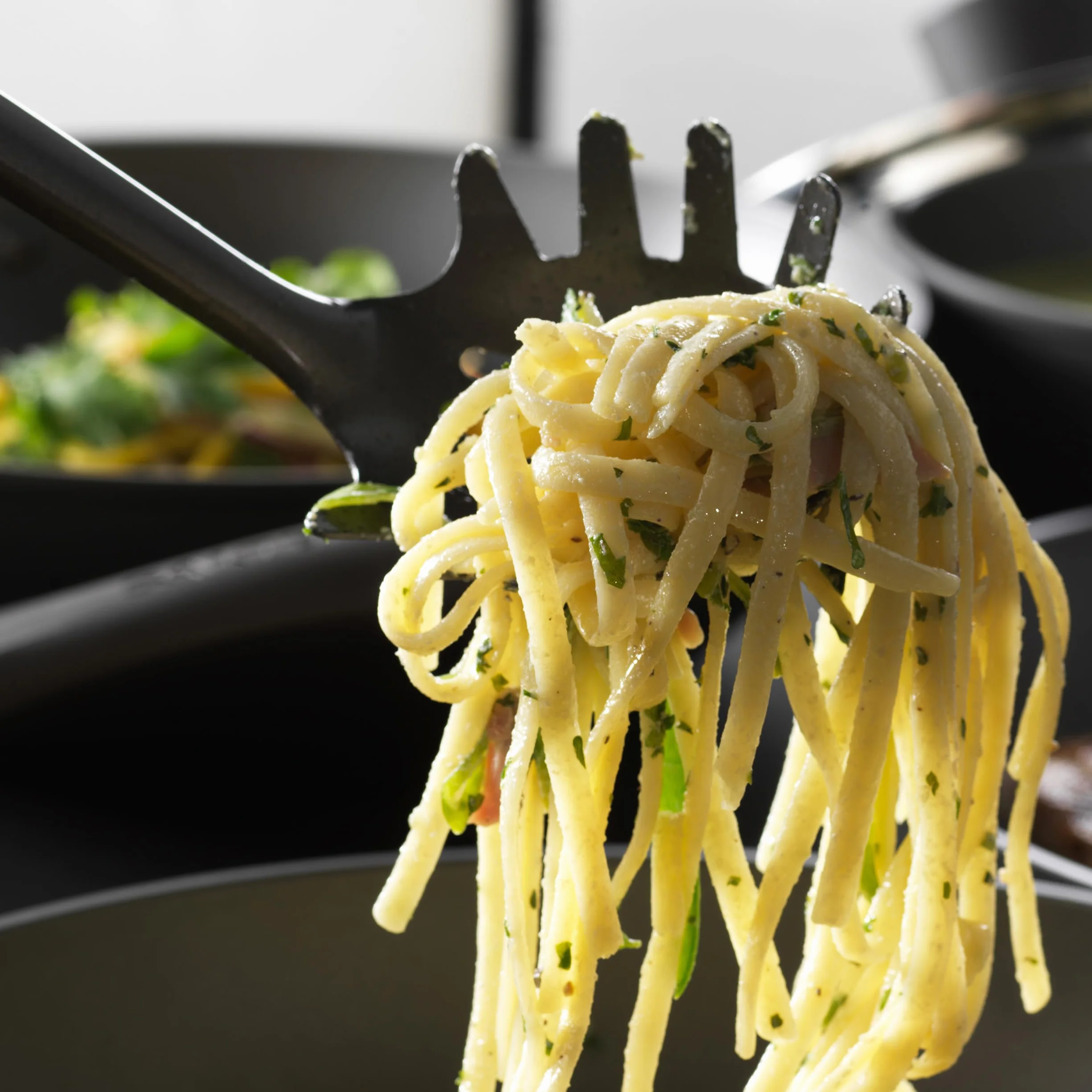 Salter BW11067EU7 Cosmos Spaghetti Spoon, Noodle and Spaghetti Server, Long-lasting Quality, Soft-Touch Ergonomic Design, Easy to Clean, Hanging Hook for Easy Storage, Stainless Steel, Plastic