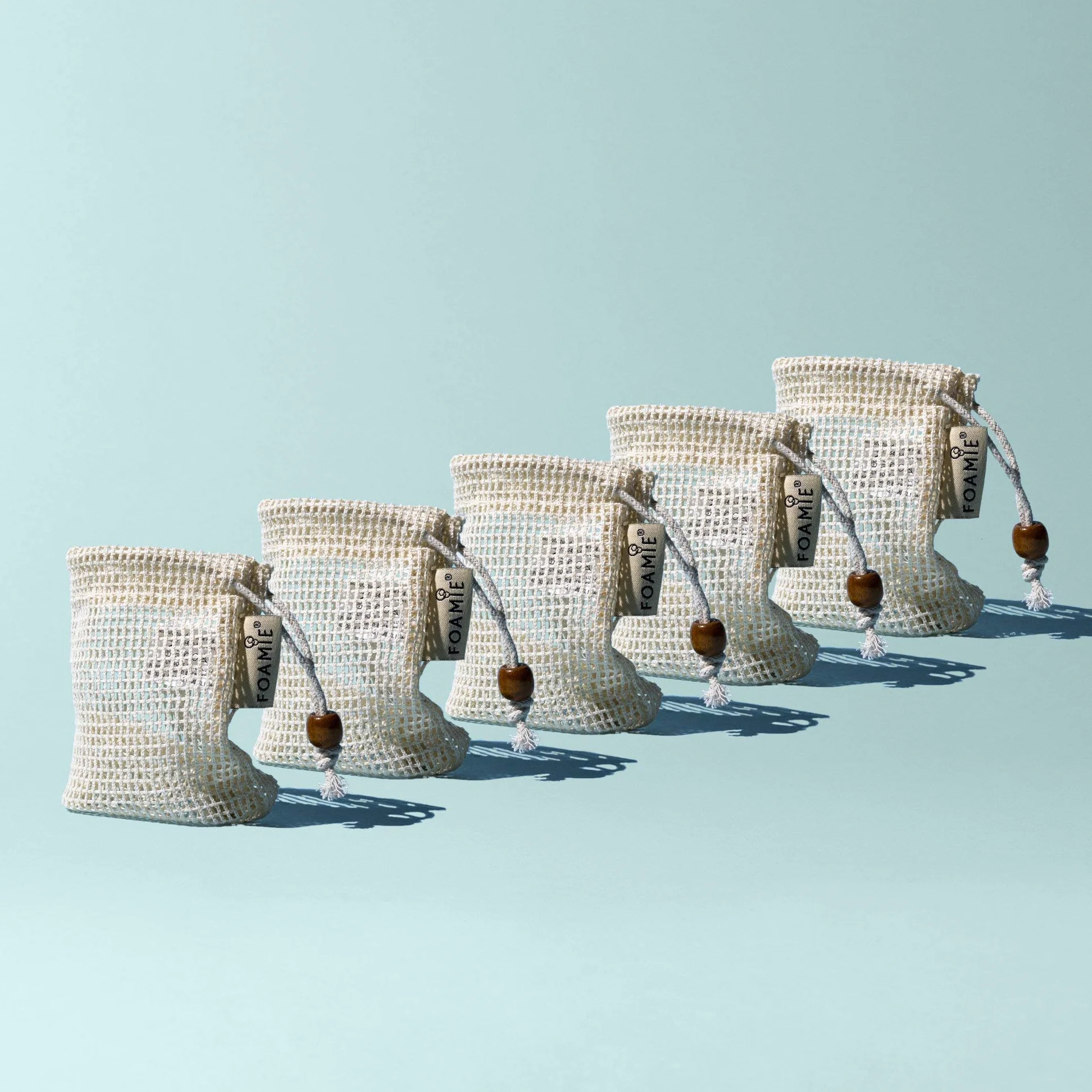 Foamie – Zestaw 5 organicznych torebek na mydło ze 100% bawełny do stałego szamponu i mydełek z efektem złuszczania - idealne do tworzenia większej ilości piany i suszenia mydła po użyciu